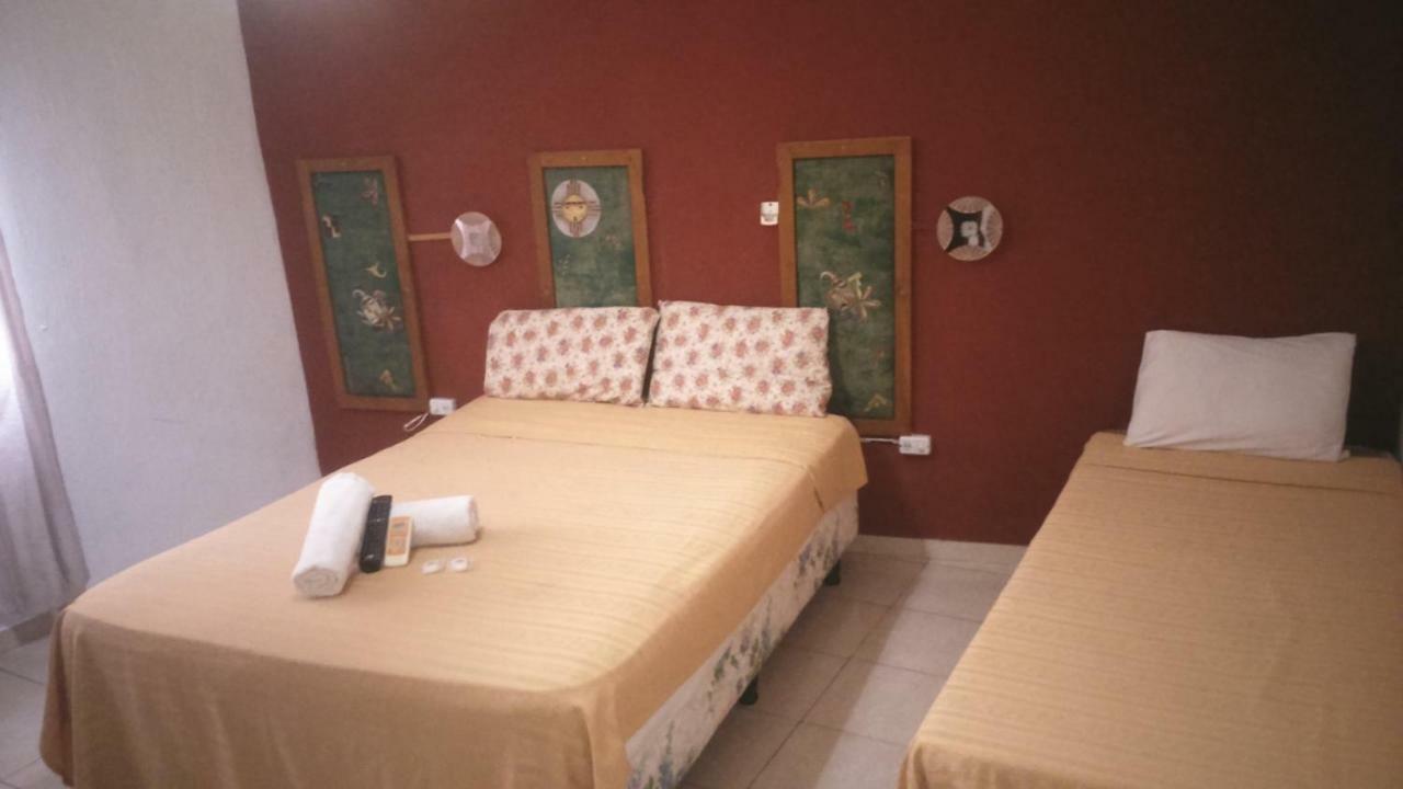 Petit Hotel Panambi Puerto Iguazu Exterior photo
